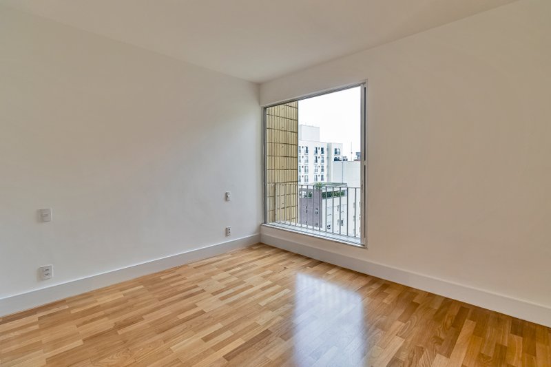 Apartamento 155m² no Paraíso 03 dorm 2 suítes 2 vagas Rua Manuel da Nóbrega São Paulo - 
