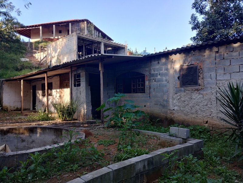 Casa à venda no Parque Alpina - Igaratá - 