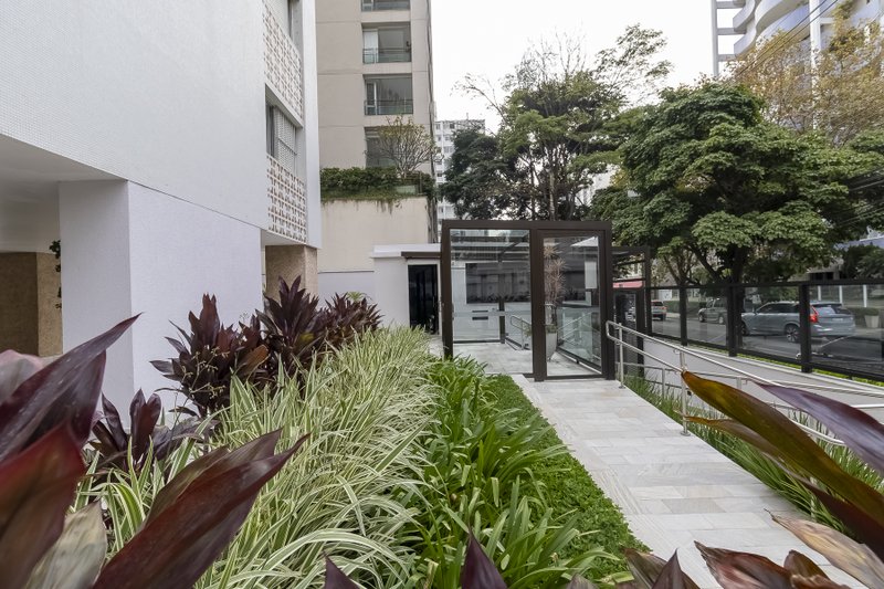 Apartamento 109m² no Jd Paulista 02 dorm 1 suíte 1 vaga Alameda Lorena São Paulo - 