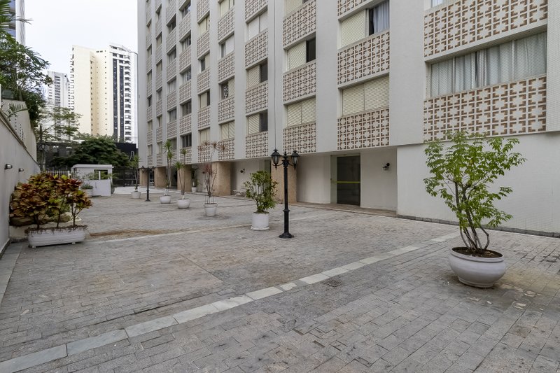 Apartamento 109m² no Jd Paulista 02 dorm 1 suíte 1 vaga Alameda Lorena São Paulo - 