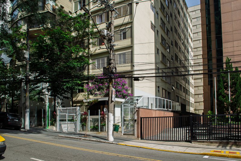 Apartamento 162m² no Jd Paulista 03 dorm 1 suíte 1 vaga Alameda Jaú São Paulo - 