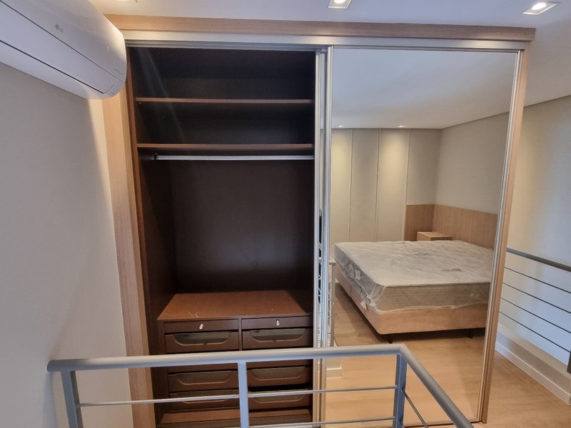 Apartamento Duplex 47m² no Itaim Bibi 01 vaga Rua Urussuí São Paulo - 