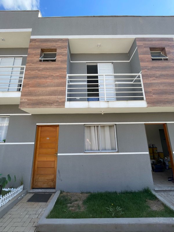 LINDA CASA DENTRO DE UM CONDOMÍNIO CLUB EM FRANCO DA ROCHA !! Estrada Marcelo Augusto de Jesus Pinto Franco da Rocha - 