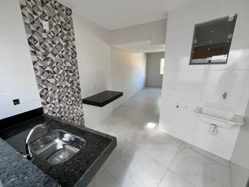 Casa geminada a venda Bairro Céu Azul - 2 quartos com varanda - 2 vagas - Belo Horizonte - 