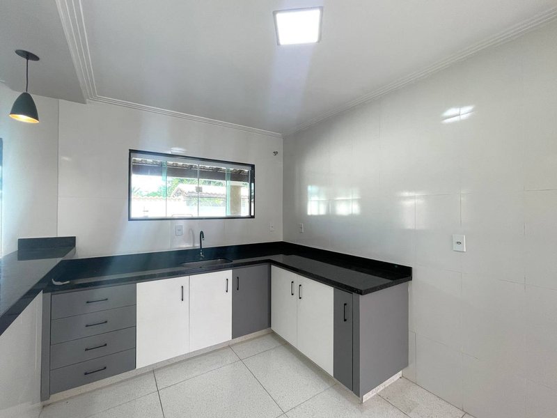 Casa para locação no bairro Quinta Mariana Quinta Mariana Guapimirim - 