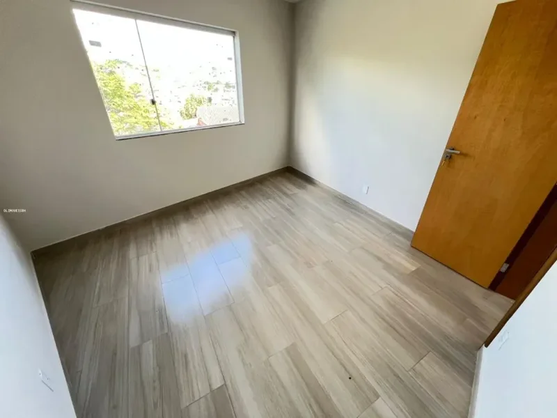 Casa geminada a venda Bairro Céu Azul - 2 quartos com varanda - 2 vagas - Belo Horizonte - 