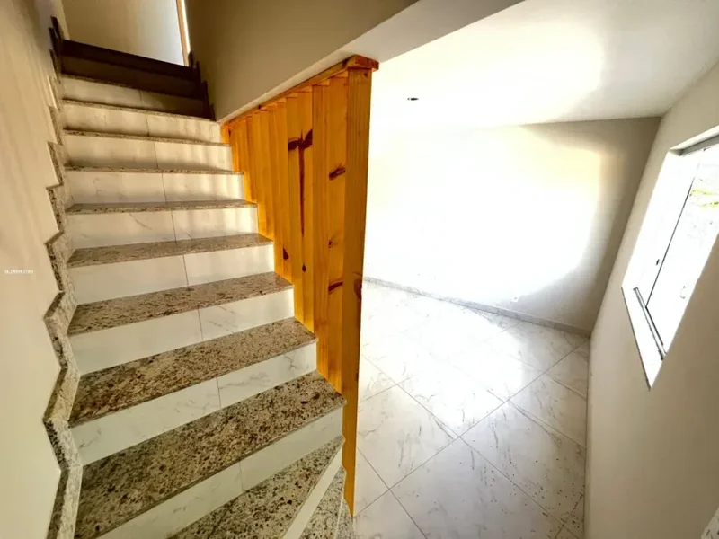 Casa geminada a venda Bairro Céu Azul - 2 quartos com varanda - 2 vagas - Belo Horizonte - 