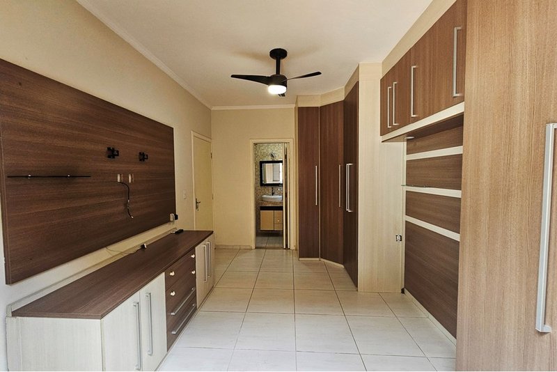 Casa térrea à venda, 122m - 3 Dorm. 2 Suites - R$ 549.500 - Cond. Horto II - Sorocaba SP Rua Izidro Roque da Silva Telo Sorocaba - 