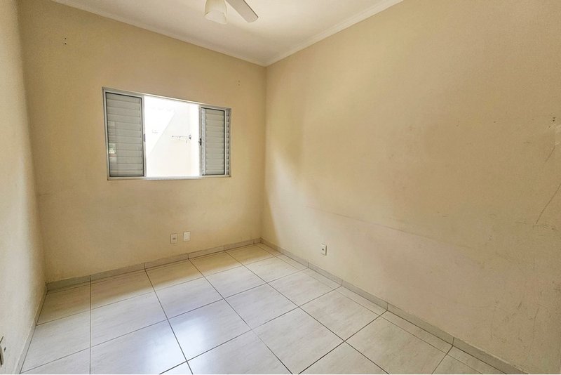 Casa térrea à venda, 122m - 3 Dorm. 2 Suites - R$ 549.500 - Cond. Horto II - Sorocaba SP Rua Izidro Roque da Silva Telo Sorocaba - 