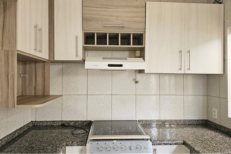 Casa térrea à venda, 122m - 3 Dorm. 2 Suites - R$ 549.500 - Cond. Horto II - Sorocaba SP Rua Izidro Roque da Silva Telo Sorocaba - 