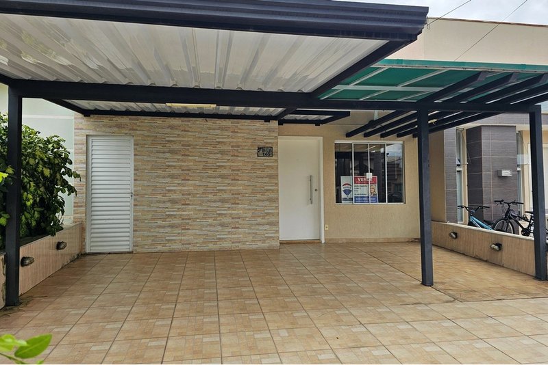 Casa térrea à venda, 122m - 3 Dorm. 2 Suites - R$ 549.500 - Cond. Horto II - Sorocaba SP Rua Izidro Roque da Silva Telo Sorocaba - 