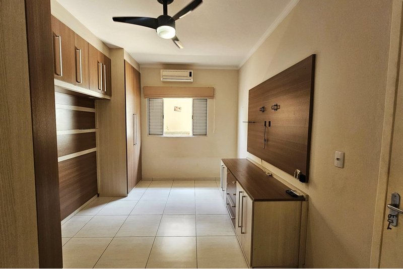 Casa térrea à venda, 122m - 3 Dorm. 2 Suites - R$ 549.500 - Cond. Horto II - Sorocaba SP Rua Izidro Roque da Silva Telo Sorocaba - 