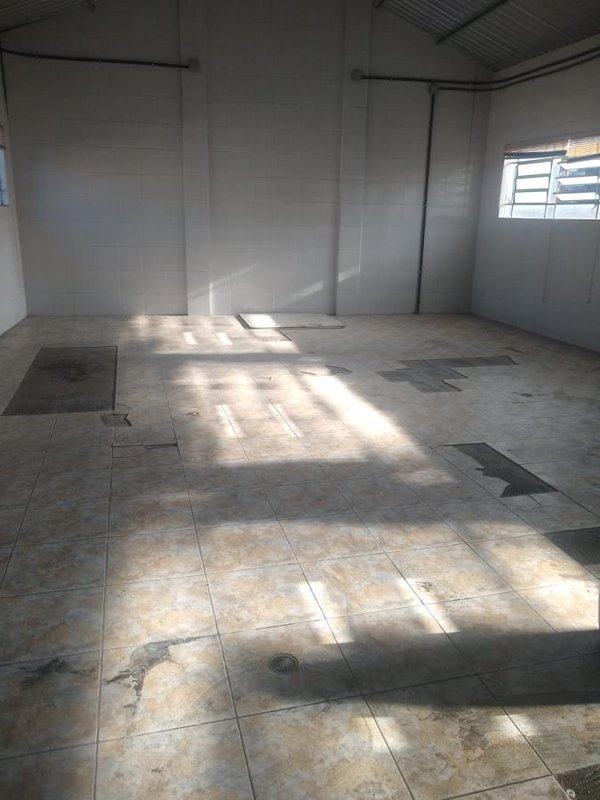 Galpão no Campo Limpo 320m² Rua Crestins São Paulo - 