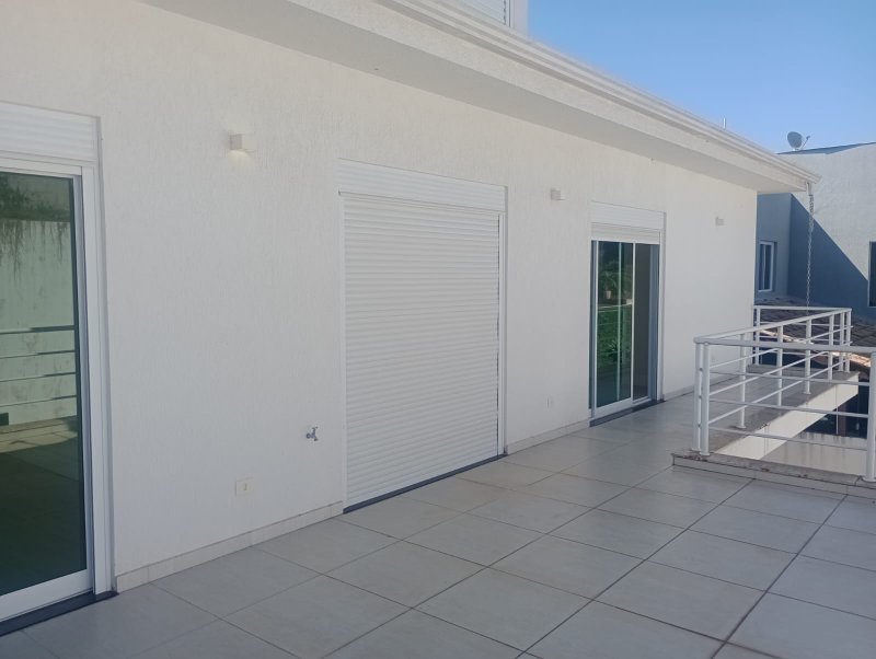 Casa no Condomínio Terras de Santa Adélia em Vargem Grande Paulista, Rua Juriti Vargem Grande Paulista - 