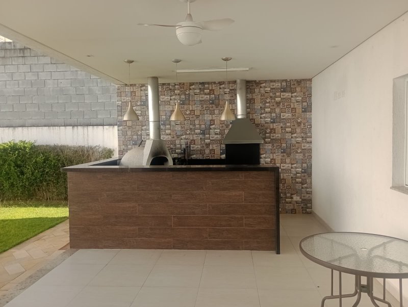 Casa no Condomínio Terras de Santa Adélia em Vargem Grande Paulista, Rua Juriti Vargem Grande Paulista - 