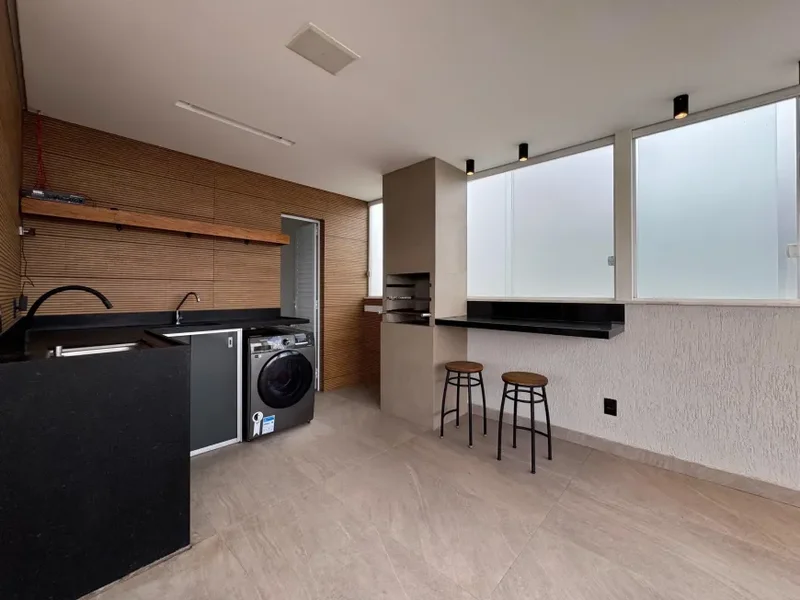 Cobertura com 3 Qt - 01 Suíte - 02vgs. - 150 m² por R$ 845K Rua Mário Batista da Costa Belo Horizonte - 