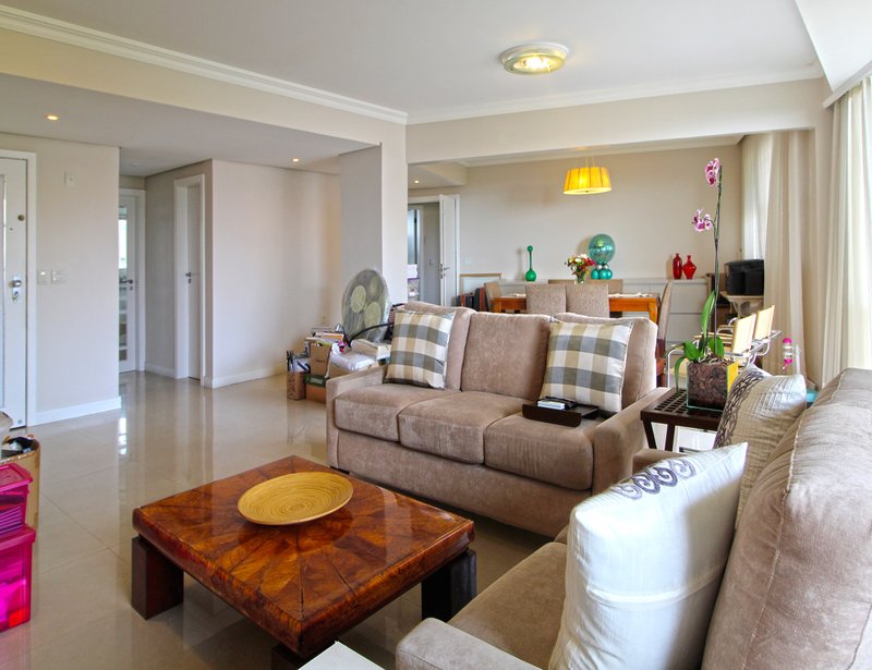 Apartamento 3 Dormitórios 165m² Rua Corrêa Lima Porto Alegre - 