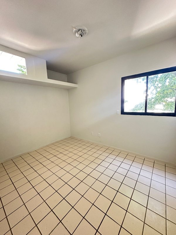 Apartamento à venda com 4 quartos sendo 2 suites, 120m² área útil por R$ 550.000,00 Rua Ministro Nelson Hungria Recife - 