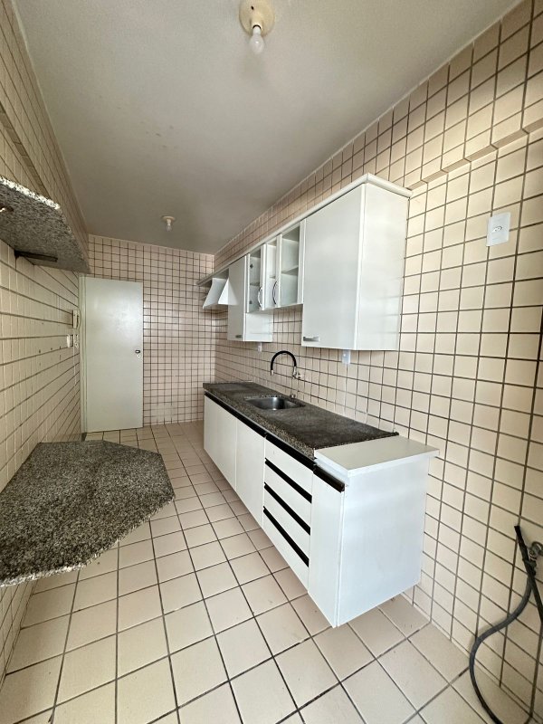 Apartamento à venda com 4 quartos sendo 2 suites, 120m² área útil por R$ 550.000,00 Rua Ministro Nelson Hungria Recife - 