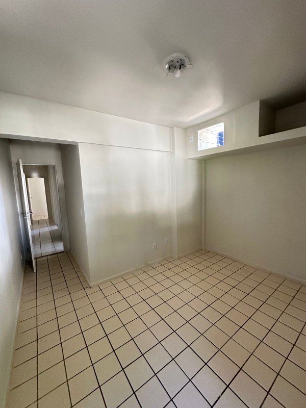 Apartamento à venda com 4 quartos sendo 2 suites, 120m² área útil por R$ 550.000,00 Rua Ministro Nelson Hungria Recife - 