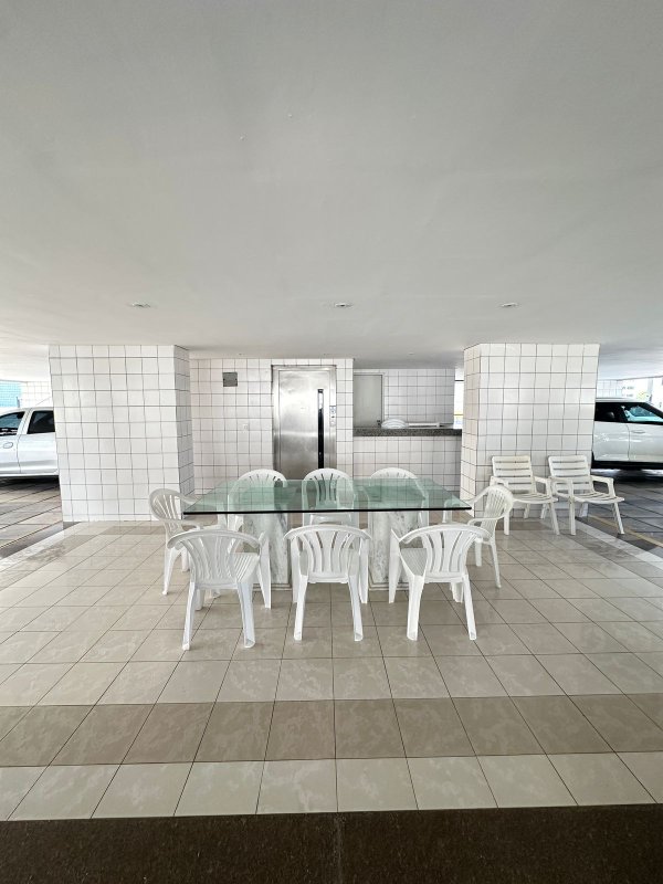 Apartamento à venda com 4 quartos sendo 2 suites, 120m² área útil por R$ 550.000,00 Rua Ministro Nelson Hungria Recife - 
