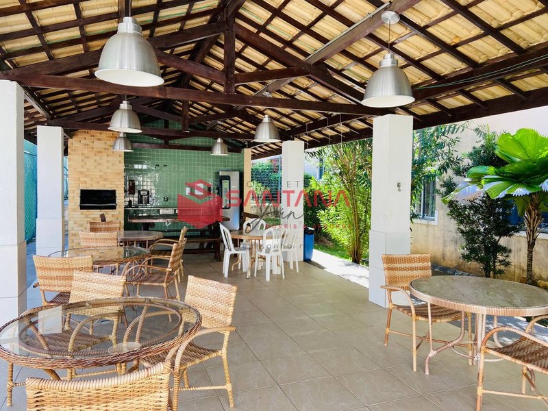 Apartamento mobiliado à venda porteira fechada em Buraquinho Rua Ministro Antônio Carlos Magalhães Lauro de Freitas - 