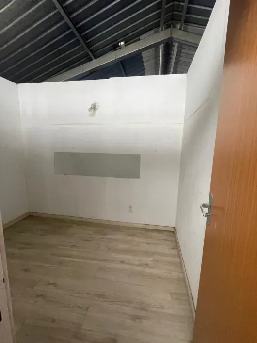 GALPÃO/DEPÓSITO/ARMAZÉM á VENDA - com 175m² - 03 banheiros - R$1.250Mi Avenida Guarapari Belo Horizonte - 