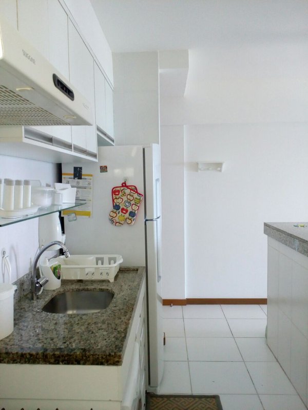 APARTAMENTO VISTA MAR QUARTO SALA VARANDA ÁREA DE SERVIÇO GARAGEM À VENDA NA BARRA! Rua da Palmeira Salvador - 
