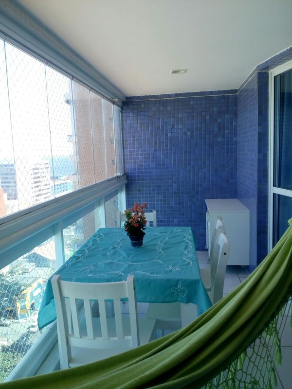 APARTAMENTO VISTA MAR QUARTO SALA VARANDA ÁREA DE SERVIÇO GARAGEM À VENDA NA BARRA! Rua da Palmeira Salvador - 