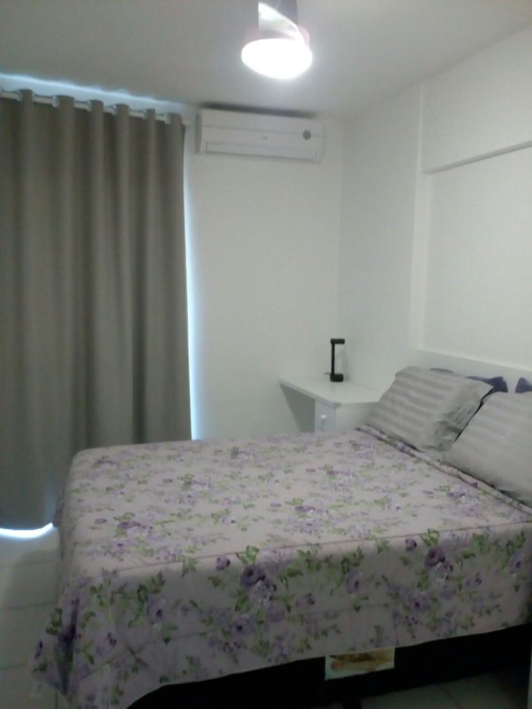 APARTAMENTO VISTA MAR QUARTO SALA VARANDA ÁREA DE SERVIÇO GARAGEM À VENDA NA BARRA! Rua da Palmeira Salvador - 