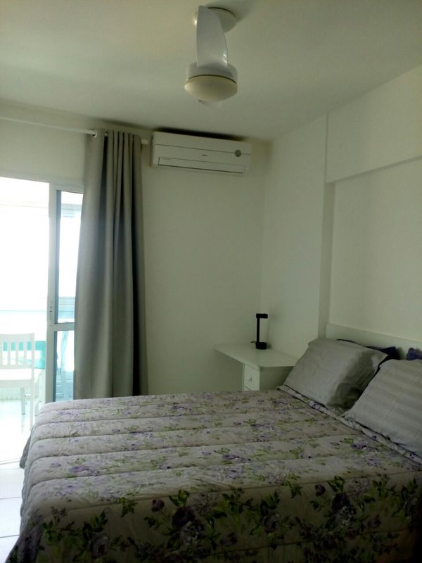APARTAMENTO VISTA MAR QUARTO SALA VARANDA ÁREA DE SERVIÇO GARAGEM À VENDA NA BARRA! Rua da Palmeira Salvador - 