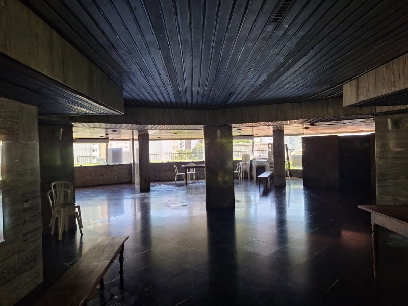 APARTAMENTO NASCENTE 3 QUARTOS SUÍTE DEPENDÊNCIA 2 GARAGENS À VENDA NA BARRA! Avenida Princesa Isabel Salvador - 