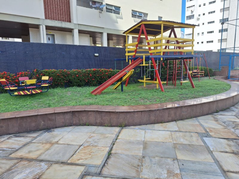 APARTAMENTO NASCENTE 3 QUARTOS SUÍTE DEPENDÊNCIA 2 GARAGENS À VENDA NA BARRA! Avenida Princesa Isabel Salvador - 