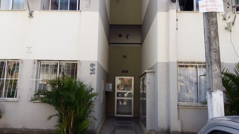 APARTAMENTO 2 QUARTOS ÁREA DE SERVIÇO GARAGEM À VENDA NO JARDIM DAS MARGARIDAS! Rua Hortênsias Azuis Salvador - 