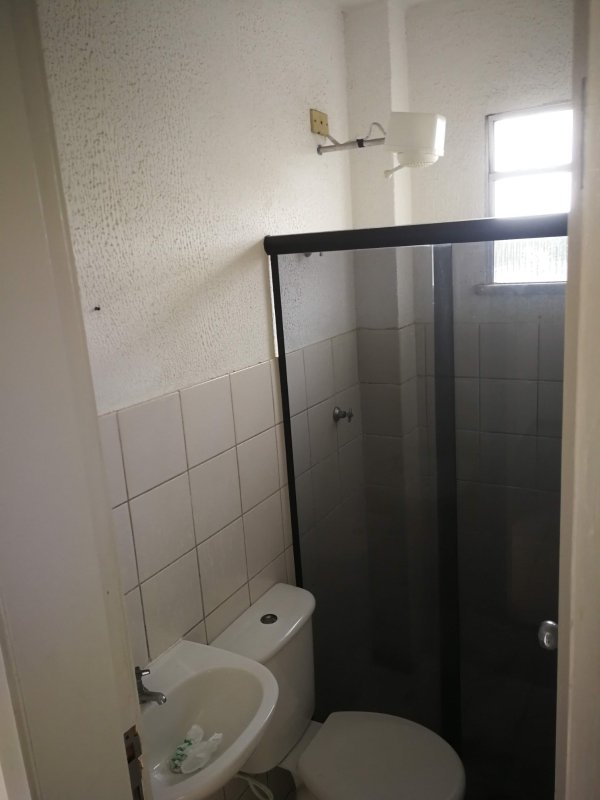 APARTAMENTO 2 QUARTOS ÁREA DE SERVIÇO GARAGEM À VENDA NO JARDIM DAS MARGARIDAS! Rua Hortênsias Azuis Salvador - 
