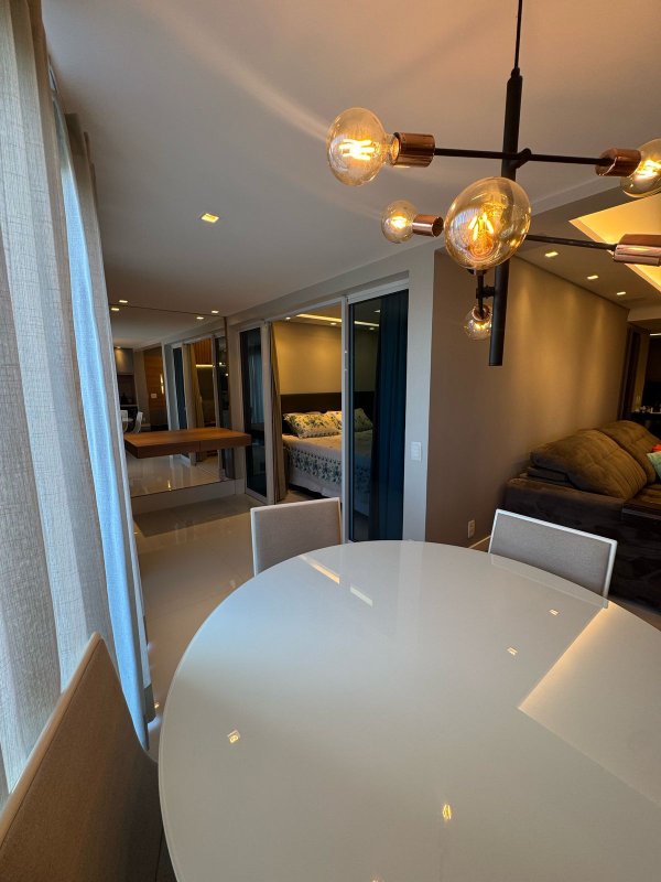 APARTAMENTO  VISTA MAR QURTA SALA  ÁREA DE SERVIÇO GARAGEM À VENDA NO JARDIM ARMAÇÃO! Rua Américo Vespúcio Salvador - 