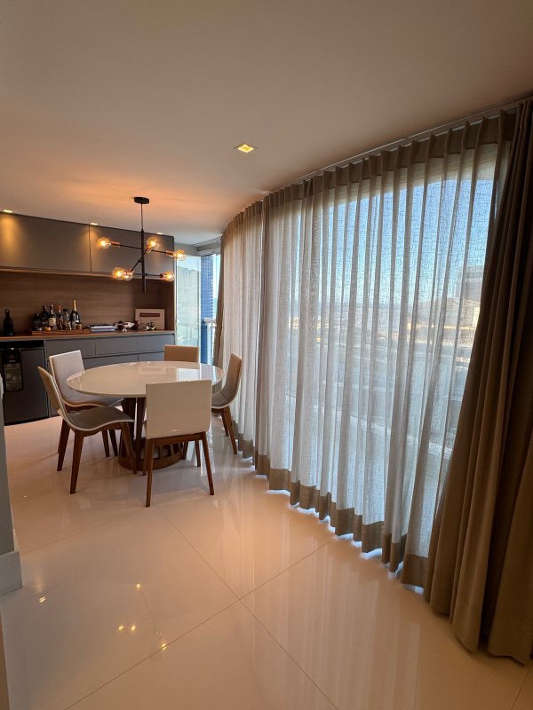 APARTAMENTO  VISTA MAR QURTA SALA  ÁREA DE SERVIÇO GARAGEM À VENDA NO JARDIM ARMAÇÃO! Rua Américo Vespúcio Salvador - 