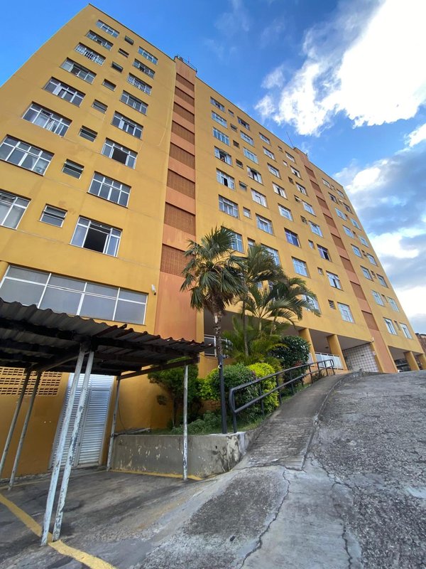 APARTAMENTO  NASCENTE VISTA MAR 2 QUARTOS GABINETE ÁREA DE SERVIÇO À VENDA NO BARBALHO! Rua Professor Viegas Salvador - 