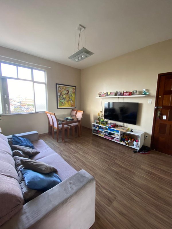 APARTAMENTO  NASCENTE VISTA MAR 2 QUARTOS GABINETE ÁREA DE SERVIÇO À VENDA NO BARBALHO! Rua Professor Viegas Salvador - 