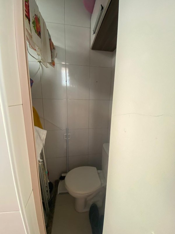 APARTAMENTO  NASCENTE VISTA MAR 2 QUARTOS GABINETE ÁREA DE SERVIÇO À VENDA NO BARBALHO! Rua Professor Viegas Salvador - 