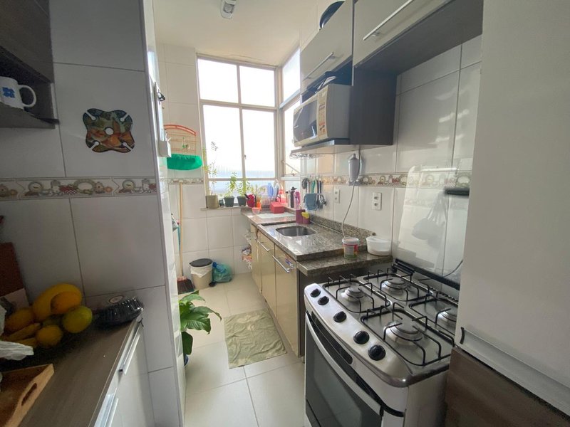 APARTAMENTO  NASCENTE VISTA MAR 2 QUARTOS GABINETE ÁREA DE SERVIÇO À VENDA NO BARBALHO! Rua Professor Viegas Salvador - 