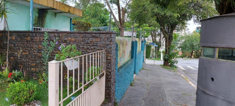 Casa Comercial na Zona Sul 694m² Rua Cláudio Rossi São Paulo - 