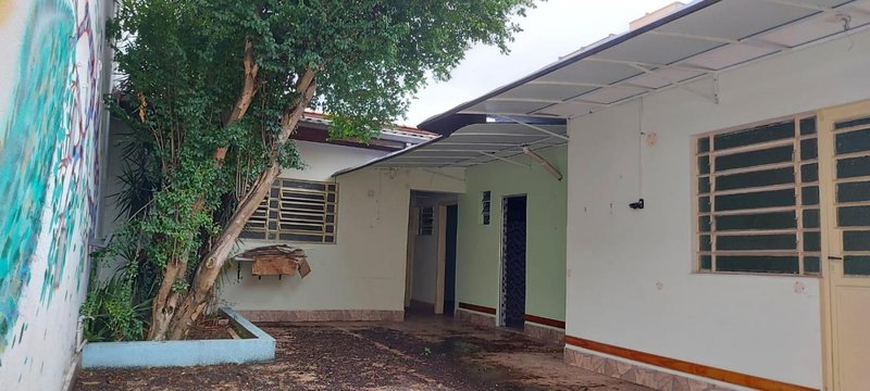 Casa Comercial na Zona Sul 694m² Rua Cláudio Rossi São Paulo - 