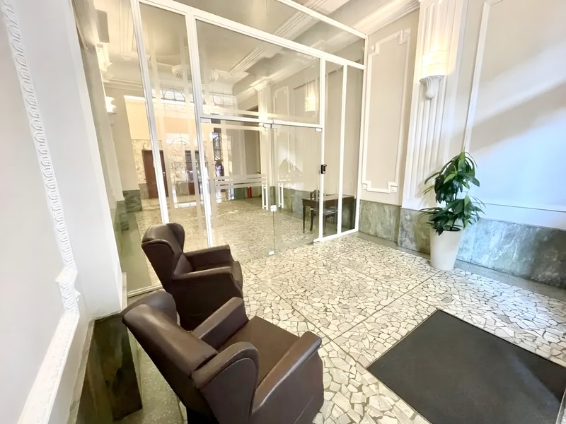 R$ 360.000 - PREÇO INCRÍVEL - APARTAMENTO - 139M2 - 3 DORM - 2 BANHEIROS - SACADA Rua Doutor Barros Cassal Porto Alegre - 
