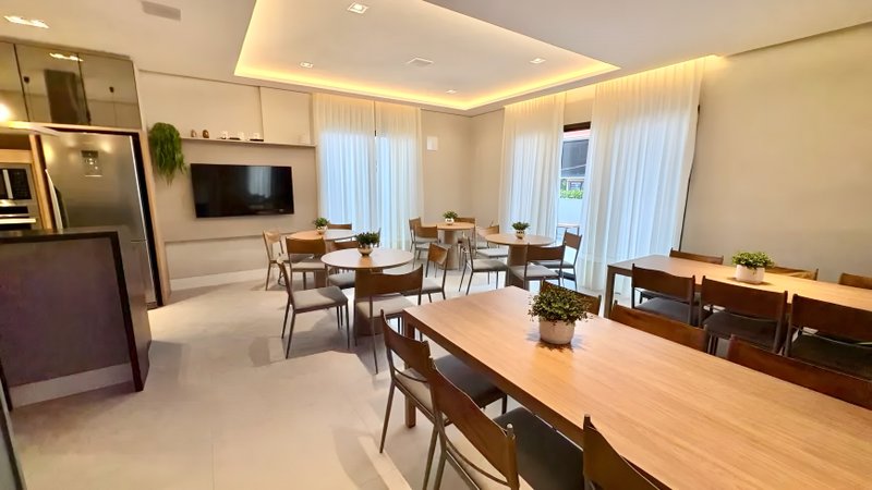 R$ 630.000 - MY HUB SMART LIVING - STUDIO PREMIUM - 47M2 - 1 DORM - SACADA - INFRA - VAGA Rua Marques de Carvalho Florianópolis - 