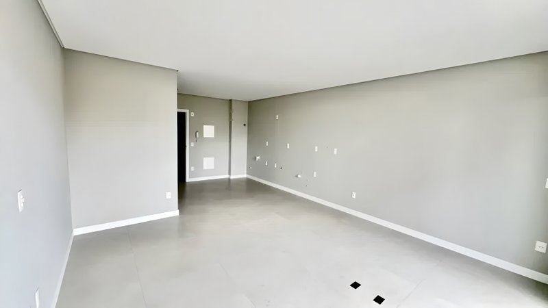 R$ 630.000 - MY HUB SMART LIVING - STUDIO PREMIUM - 47M2 - 1 DORM - SACADA - INFRA - VAGA Rua Marques de Carvalho Florianópolis - 