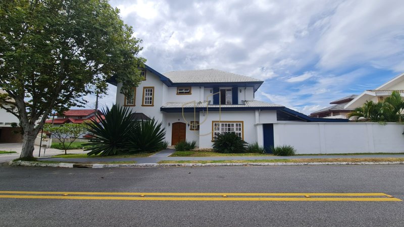 Casa com 4 Dormitórios no Altos da Serra I - São José dos Campos - 
