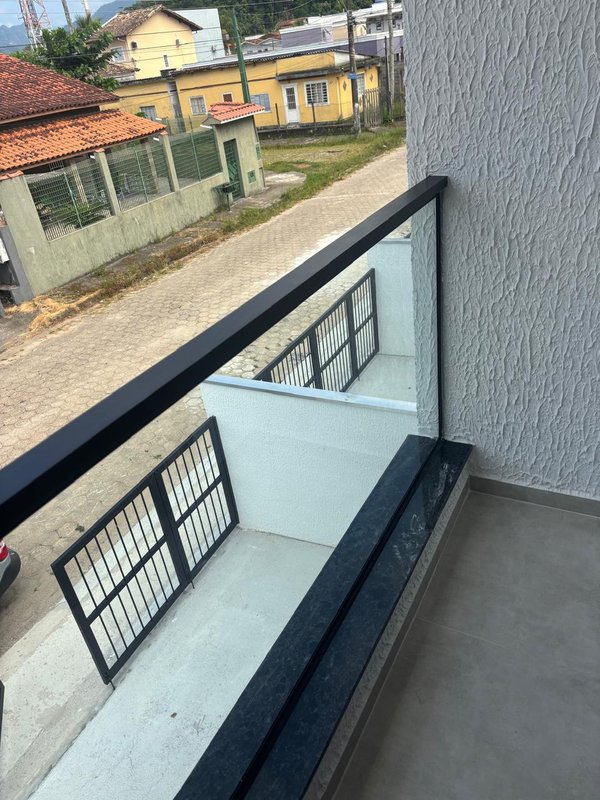 🏡 Sobrado Individual à Venda – Massaguaçu - Caraguatatuba - 