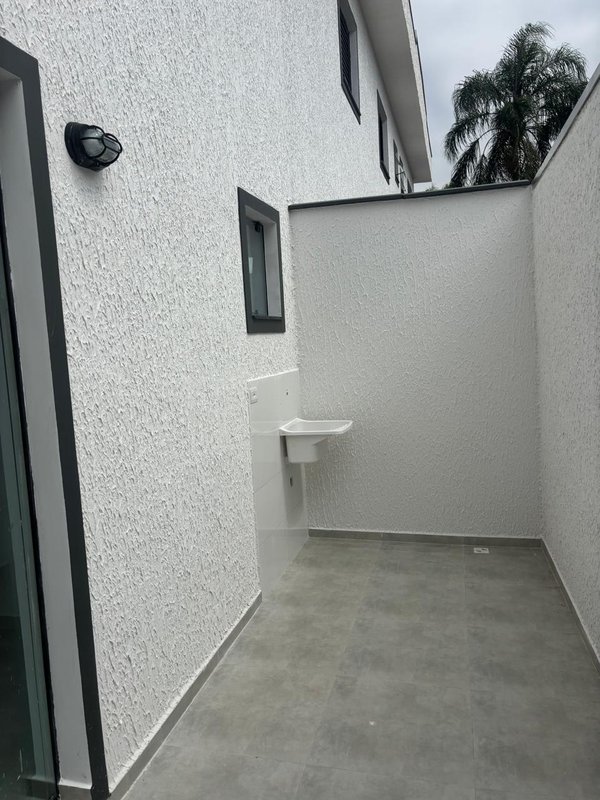 🏡 Sobrado Individual à Venda – Massaguaçu - Caraguatatuba - 