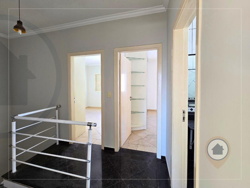 SOBRADO À VENDA | 212 M² | 3 DORM | 3 BANHEIROS | 4 VAGAS | JD FLOR DA MONTANHA – GRU/SP! Rua Formosa Guarulhos - 